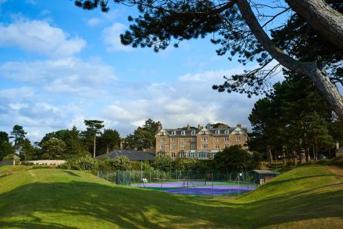 ทัศนียภาพภายนอกโรงแรม, Golf View Hotel & Spa in เนิร์น