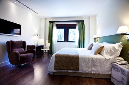 Book the Standard Double Room with Parking Included Standard Double Room with Parking Included