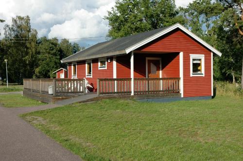 Cottage with Garden View