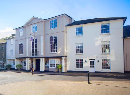 . The Grosvenor Arms