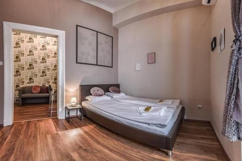  ♥ Your Perfect Romantic Hideaway ♥ in Budapest