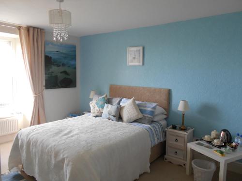 Hendre Clochydd Hall - image 8