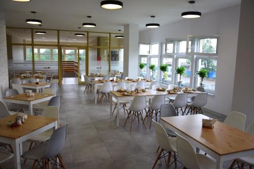 Restaurante, Gdanski Dom Turystyczny Hostel in Blonia