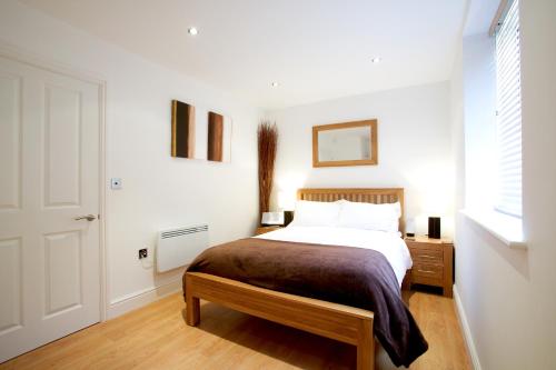 Fab 1b Town Centre Apartment Old Library Newbury, , Berkshire