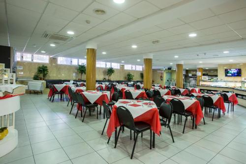 Restaurant, Magic Villa de Benidorm - Ultra All Inclusive in Benidorm - Costa Blanca