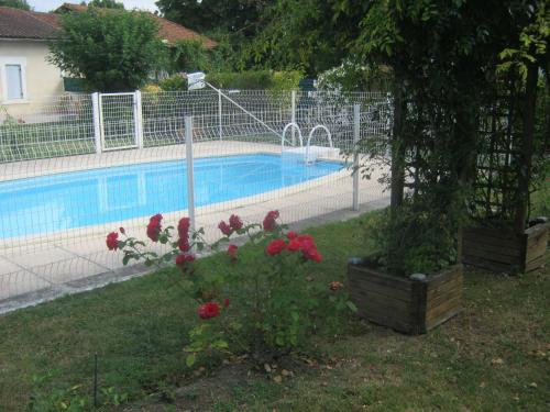 Les Combes gîte à louer Lusignac