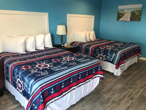 2 double beds