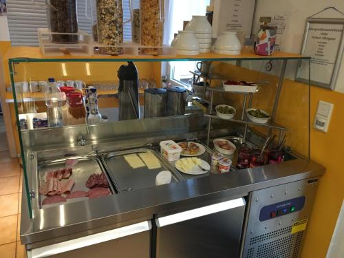 Food and beverages, i-Motel Obertshausen nahe Frankfurt in Obertshausen