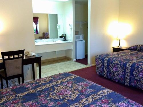 Queen Room with Two Queen Beds