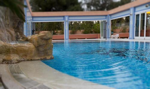 Hotel Tropic - image 3