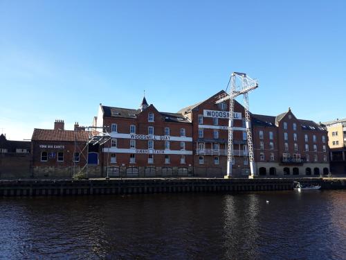 Riverside Apartment York 1