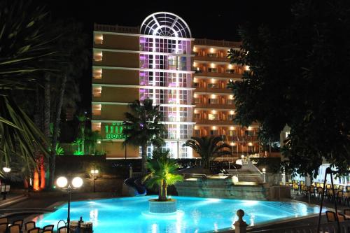 Hotel Tropic - image 12