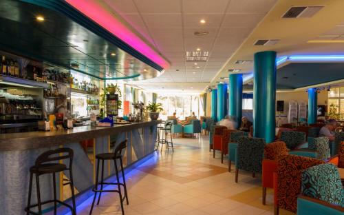Hotel Tropic - image 13