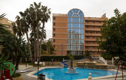 Hotel Tropic - image 9