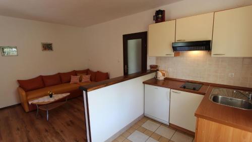 Two-Bedroom Apartment Malinska near Sea - image 7
