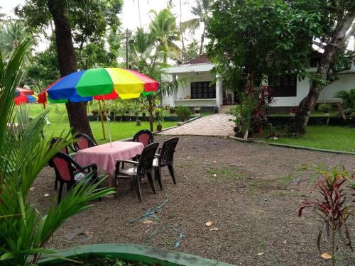 水上百合正面傳承民宿 (AquaLillies Water Front Heritage Homestay) in 庫瑪拉孔