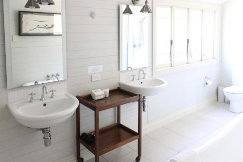 Bangalow Guesthouse Room Type - Suite 5 - Dr Stewart