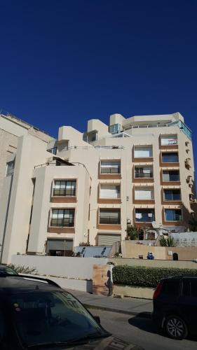 Luxury 6 rooms central Netanya