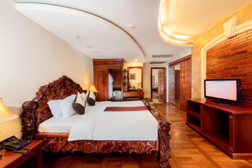 Suite image 8