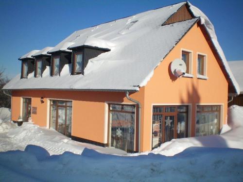 Viesnīcas āriene, Am Kirchsteig in Schlettau