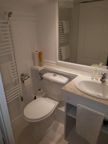 Studio - Split Level image 7