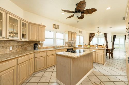 Oceanside Paradise - image 3