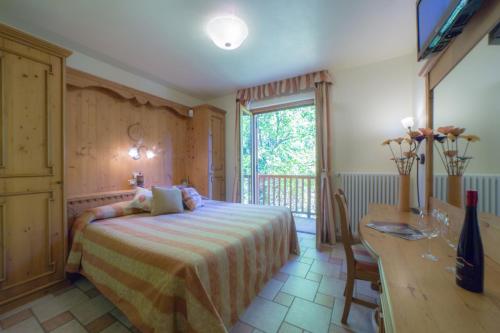 Hotel Lo Fleyé (Hotel Lo Fleye) in Saint-Pierre