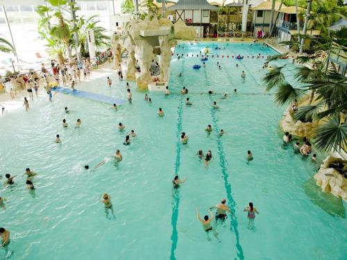 水上樂園, La clé des champs (La cle des champs) in 聖堡河畔吉倫