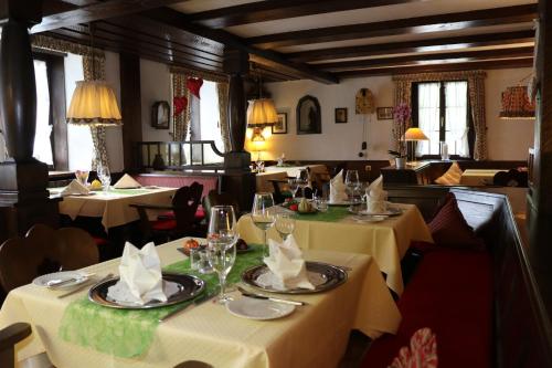 餐飲選擇, 施多羅是瓦茲瓦爾德酒店 (Schwarzwaldhotel Stollen) in 布賴施高地區古塔赫