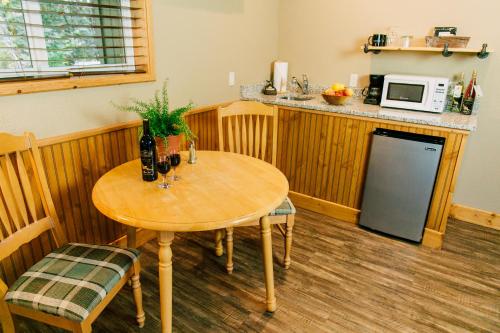 Pine River Ranch B&B - 편의 시설/서비스