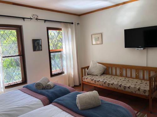 Twin Room image 10