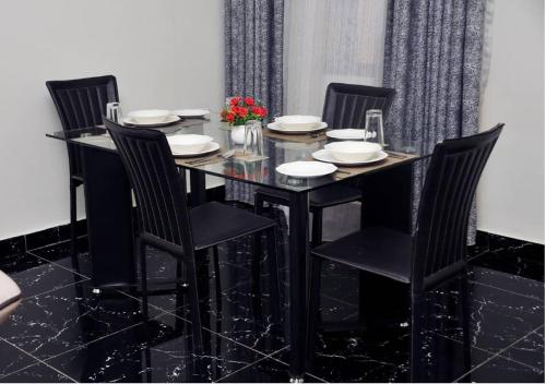 Lezsco Luxury Aparthotel
