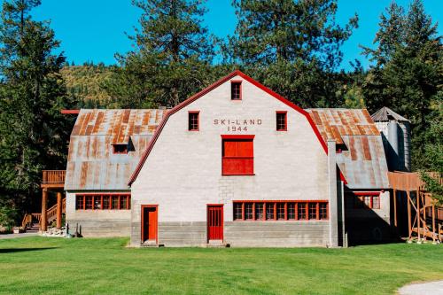 Pine River Ranch B&B - 숙소 외관