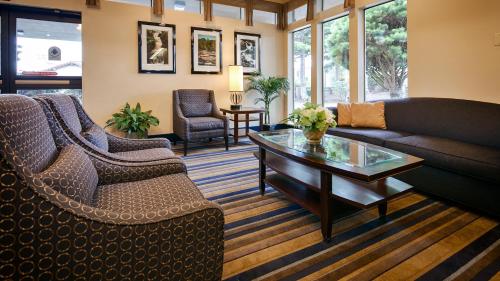 Best Western Cascadia Inn