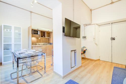 Spanish Steps Luxury Apartment, Rome (photo 2)