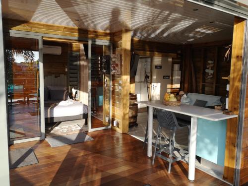 ห้องครัว, BUNGA-LODGE (bungalow 4* avec piscine privée) (BUNGA-LODGE (bungalow 4* avec piscine privee)) in บัว โฌลอง