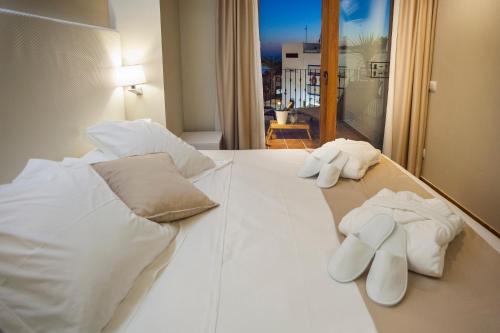 Hotel Boutique Barra Alta (Adults Only) Ideally located in the Norte Beach area, Hotel Boutique Barra Alta (Adults Only) promises a relaxing and wonderful visit. Offering a variety of facilities and services, the property provides all you n
