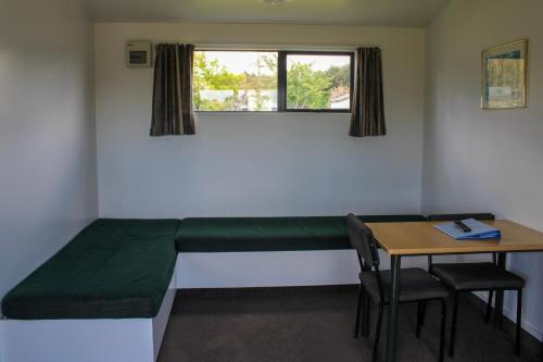 1 Bedroom Ensuite Cabin image 6