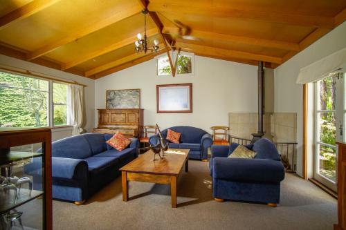 Mahaanui Cottage Farmstay