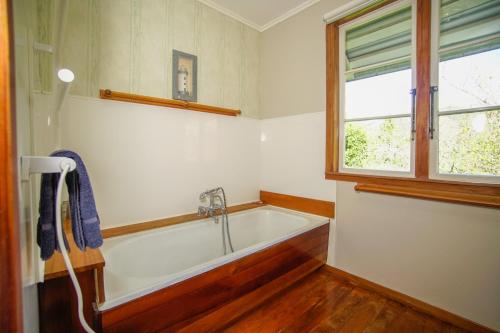 Mahaanui Cottage Farmstay