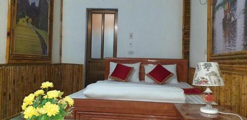 Tam Coc Riverside Homestay Ideally located in the Tam Coc - Bich Dong Caves area, tam coc riverside homestay promises a relaxing and wonderful visit. The property offers a wide range of amenities and perks to ensure you have a 