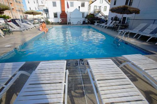 Majestic Hotel & Apartments - image 3