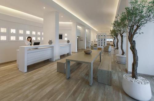 海濱酒店-僅限16歲以上成人入住 The Beachfront Hotel Adult Only 16 Plus