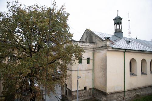 Apartment on Krakivska 34 - image 2