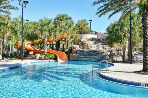 Solterra - 6 Bedrooms House w/pool-7040SR in Davenport, USA