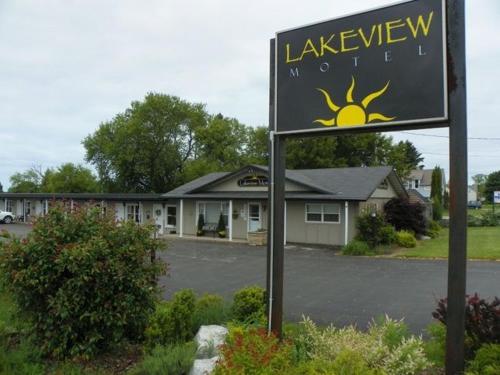 Lakeview Motel & Cottage