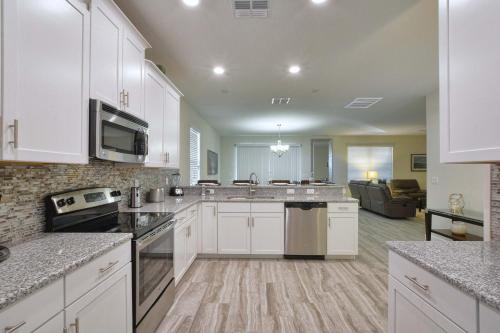 Champions Gate - 5 Bedrooms House w/pool-4912CG - main image