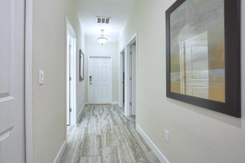 Storey Lake-5 Bedroom Townhouse w/Splashpool-1617ST - image 3