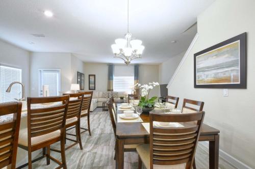 Storey Lake-5 Bedroom Townhouse w/Splashpool-1617ST in Kissimmee, USA