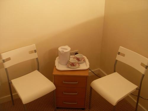 Chilton Hotel - image 2
